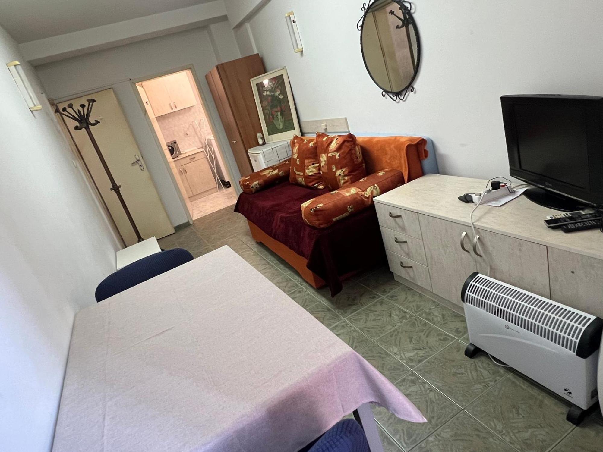 Апартаменти Cheep&Free On The Ground Floor And Pets Friendly Софія Екстер'єр фото